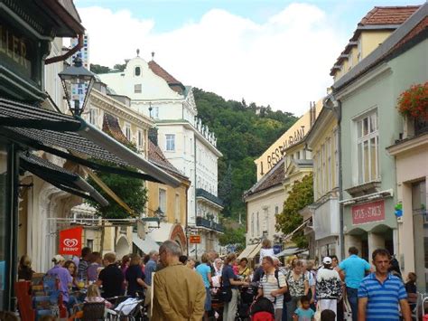 geschäfte in baden bei wien.